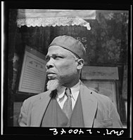 New York, New York. A follower of the late Marcus Garvey who started the "Back to Africa" movement, duben 1943