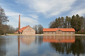 Olustveren kartanon rakennuksia