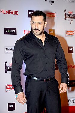 Salman Khan Filmfare Awards -gaalassa vuonna 2016.