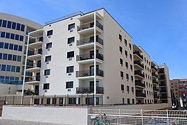 Building on Long Beach boardwalk