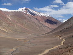 Agua Negra Pass үткеле. Аргентина — Чили чиге