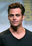 Chris Pine (28515446581) (cropped).jpg