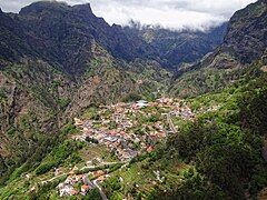 Dagiti nauneg a ginget ti Curral das Freiras, idiay isla Madeira.