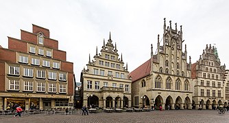 Münster, Prinzipalmarkt, Historisches Rathaus -- 2017 -- 6875.jpg