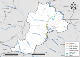 Carte en couleur présentant le réseau hydrographique de la commune