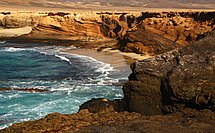 Costa na illa de Fuerteventura, Illas Canarias.