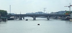 Pont National proti proudu řeky