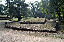 Tumulus E, vue depuis le nord.