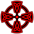 Cruz celta con triquetras
