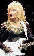 Dolly Parton, cantante nacida el 19 de enero de 1946.