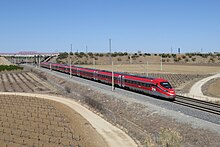 El S109.04 de Iryo cubre el servicio Madrid puerta de Atocha - Málaga María Zambrano vía la LAV Madrid-Sevilla realiza una fugaz pasada por la localidad Manchega de Mora.