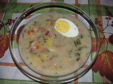 Zhur, una sopa hecha de avena fermentada.