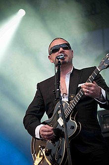 Morgan with the Fun Lovin' Criminals at Tilburg, Netherlands, June 2011