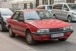 Mazda 626 Stufenheck (1982–1987)