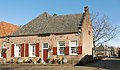 Bronkhorst, l'ancienne ferme (composée d'une maison transversale à pignon droit en escalier).