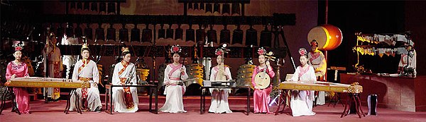Een concert met replica's van traditionele Chinese instrumenten in Hubei Provincial Museum