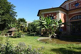 Enclos des tortues géantes, au pied de la face sud-ouest de la rotonde.