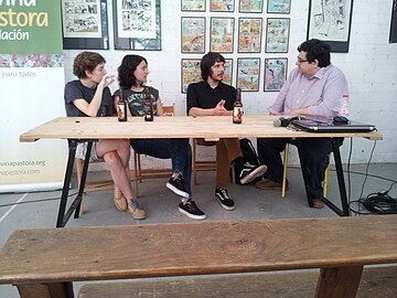 Fanzinei buruzko hitzaldia, Xulia Vicente, Núria Tamarit Castro, eta Esteban Hernández, moderatzaile Álvaro Pons. 2015