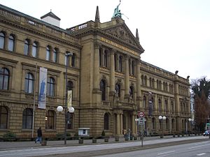 Museum Koeing i Bonn var förbundskanslers kontor under två månader 1949.