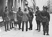 Contrôle de police dans le quartier de Berlin-Wedding, 1931.