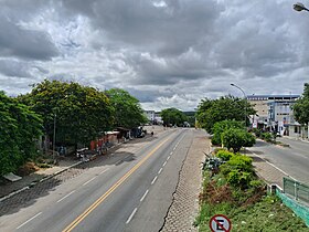 Rodovia BR-116, em Cândido Sales. Foto tirada da passarela de pedestres