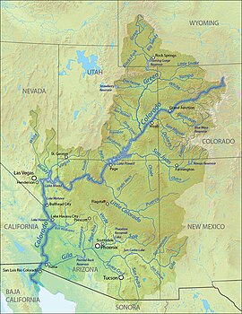 Rieka Colorado vyznačená na mape spolu s jej prítokmi, jazerami a priehradami