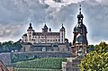 Zwei Bauten Echters: Festung Marienberg und Neubaukirche