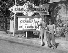 Hitchhikers, 1939 crop.jpg