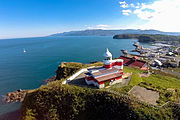 高島岬と日和山灯台（2014年9月）