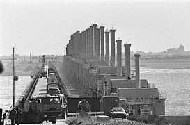 Stormvloedkering Oosterschelde bijna gereed langste stuk van de stormvloedkerin, Bestanddeelnr 933-7523.jpg