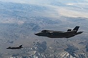 Два F-35A 31-ї Випробувальної ескадрильї ВПС США, 29 квітня 2014