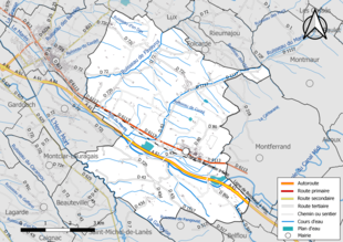 Carte en couleur présentant le réseau hydrographique de la commune