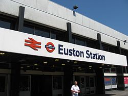 Entrada da estação de Euston