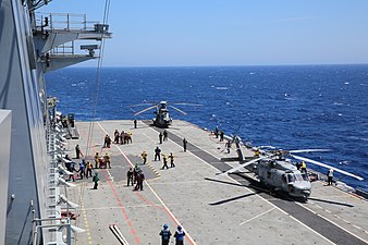 Helicópteros a bordo de PHM Atlantico en ejercicio naval en 2019.