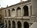 La loggia del cortile principale