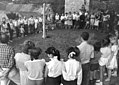 Die CFK-Gruppe der Kirchgemeinde Kapellendorf setzt 1987 eine japanische Friedenssäule