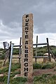 Monolito que señala el nacimiento del río en San Martín de la Vega del Alberche