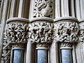 Kapitele kolumn siedzisk w kapitularzu przy katedrze w Southwell