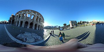 Colosseum (46392877064).jpg