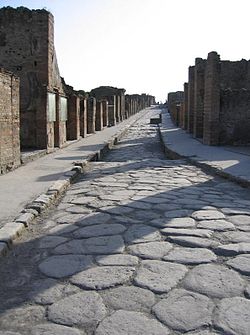 PompeiiStreet.jpg