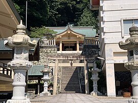 山辺神社 参道