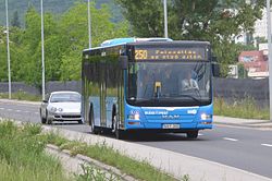 250-es busz a Zelk Zoltán úton