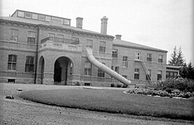 Government House (Saskatchewan) in Regina, 1945.jpg