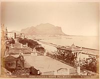 Il monte Pellegrino a foro italico v Palermu