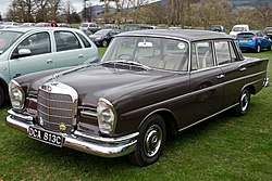 Mercedes-Benz 220 SE