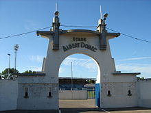 Photo de la porte d'entrée du stade Albert-Domec