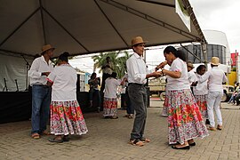 Dança Nhá Maruca - Comunidade Quilombola de Sapatu - 20968803149.jpg