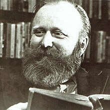 Frank Herbert 1984 (square).jpg