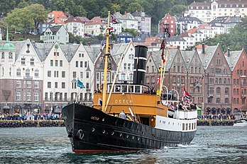 Le bateau à vapeur norvégien Oster, à Bergen, en 2018. (définition réelle 6 720 × 4 480)
