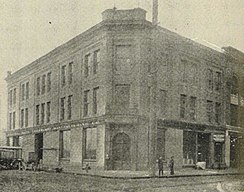 English: Crescent Manufacturing Company / Ingels Block in 1900